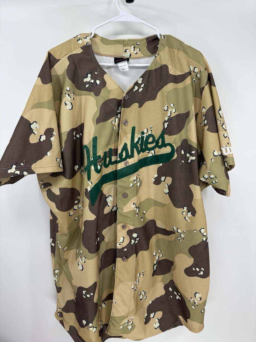 Wilson Made in USA Game Used Duluth Huskies Desert Camo Baseball Jersey Size 52